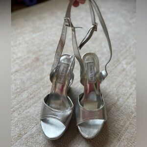 Touch Ups Silver Wedges Heels Dress Sandal Size 6 Formal Wedding Holiday Party